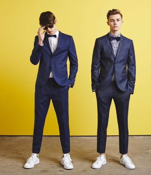 Как одеться на выпускной парню 9–11 классов: модные мужские образы 2023