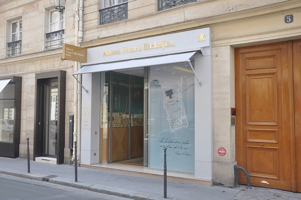 ТОП-10 мест в Париже, где можно купить настоящие духи